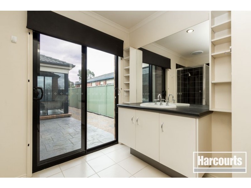 23 Briarcrest Drive, Cranbourne East VIC 3977