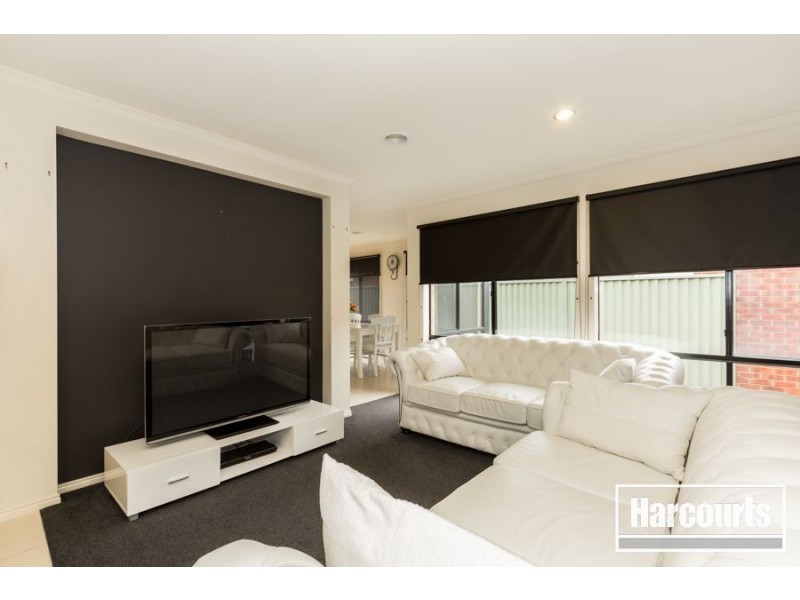 23 Briarcrest Drive, Cranbourne East VIC 3977