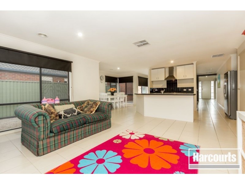 23 Briarcrest Drive, Cranbourne East VIC 3977