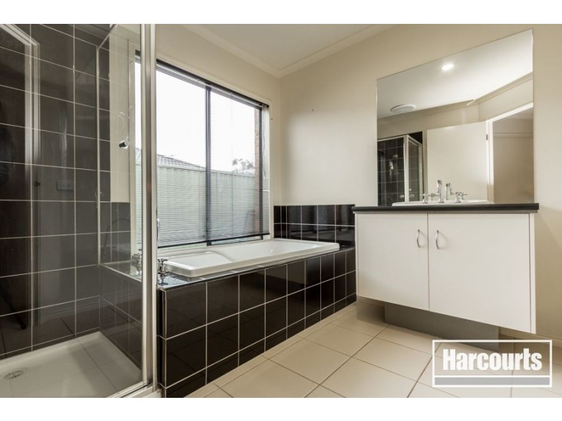 23 Briarcrest Drive, Cranbourne East VIC 3977
