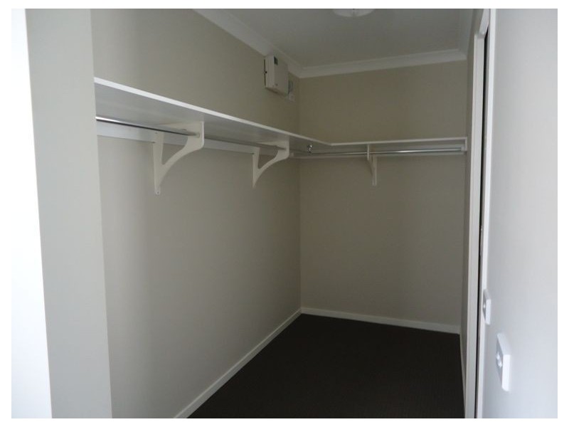 62 Fairhaven Blvd, Cranbourne West VIC 3977