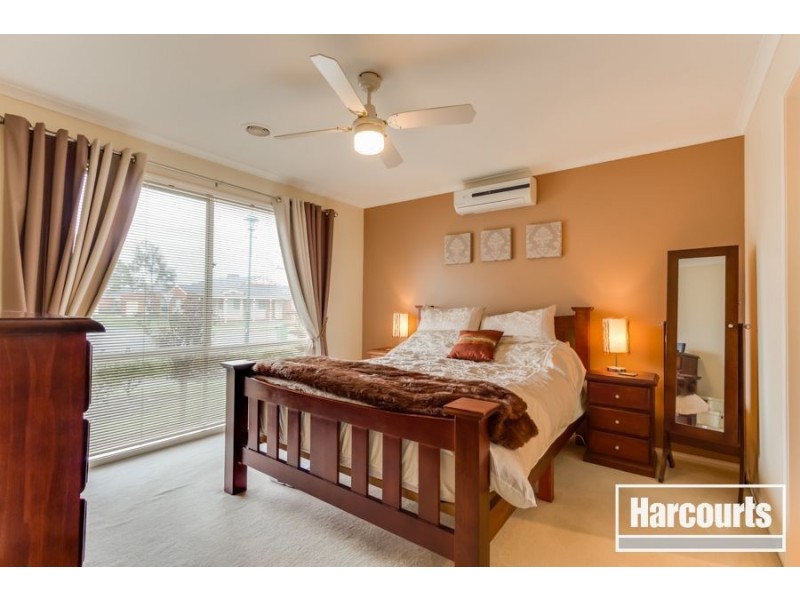 23 Hunt Club Blvd, Cranbourne East VIC 3977