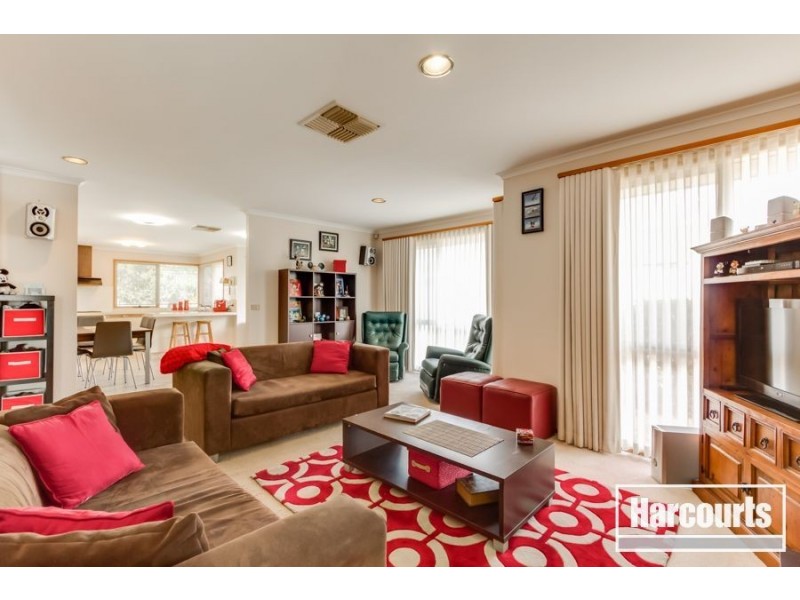 12 Rebecca Court, Cranbourne VIC 3977