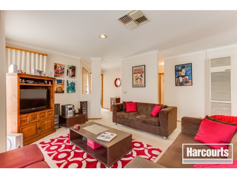 12 Rebecca Court, Cranbourne VIC 3977