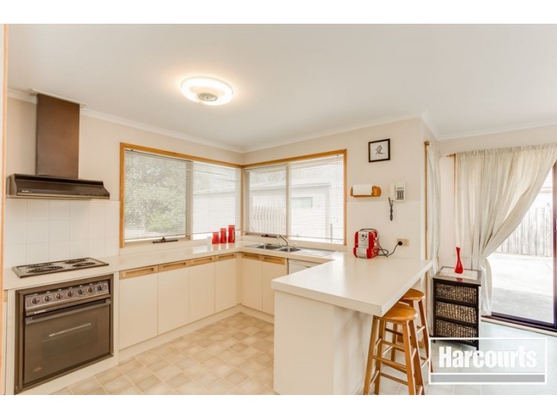 12 Rebecca Court, Cranbourne VIC 3977