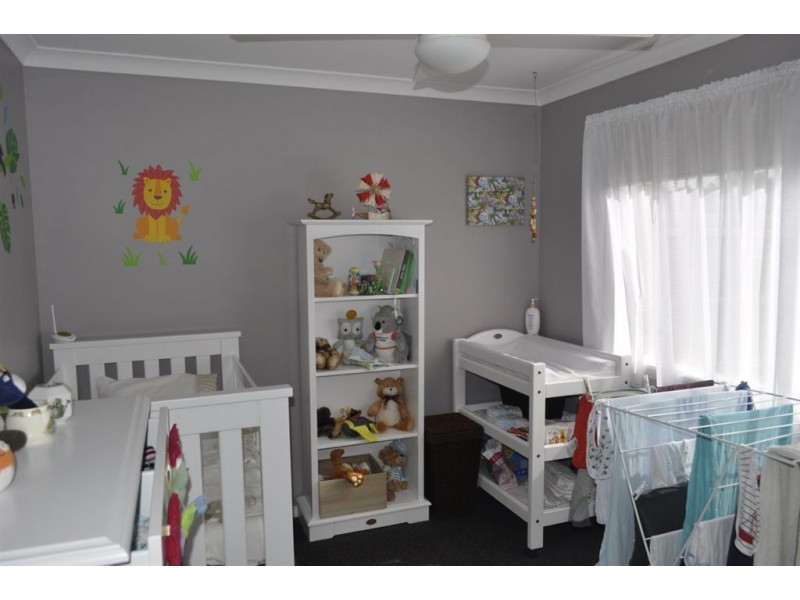 1 Calais circuit, Cranbourne West VIC 3977