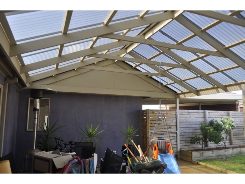 1 Calais circuit, Cranbourne West VIC 3977