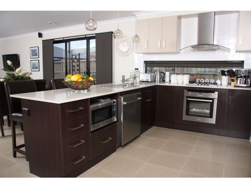 63 Donohue street, Cranbourne East VIC 3977