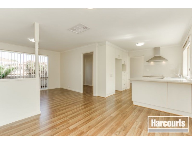 8 Boomerang Court, Narre Warren South VIC 3805