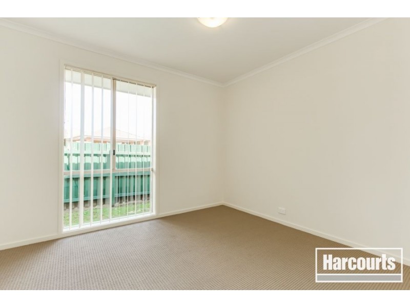 8 Boomerang Court, Narre Warren South VIC 3805