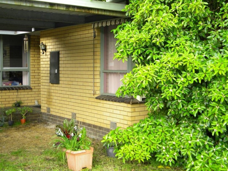 28 Harry Street, Cranbourne VIC 3977