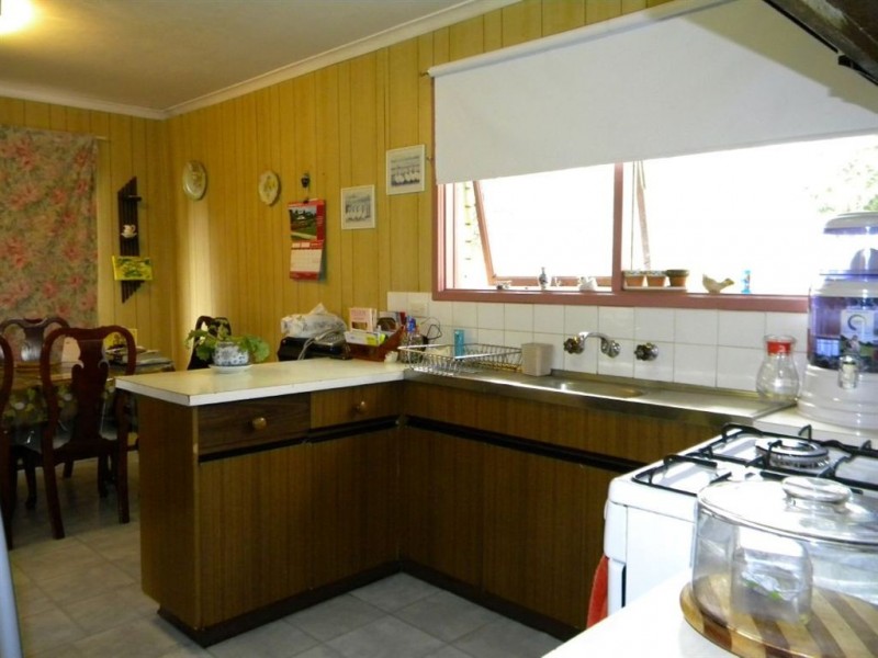 28 Harry Street, Cranbourne VIC 3977