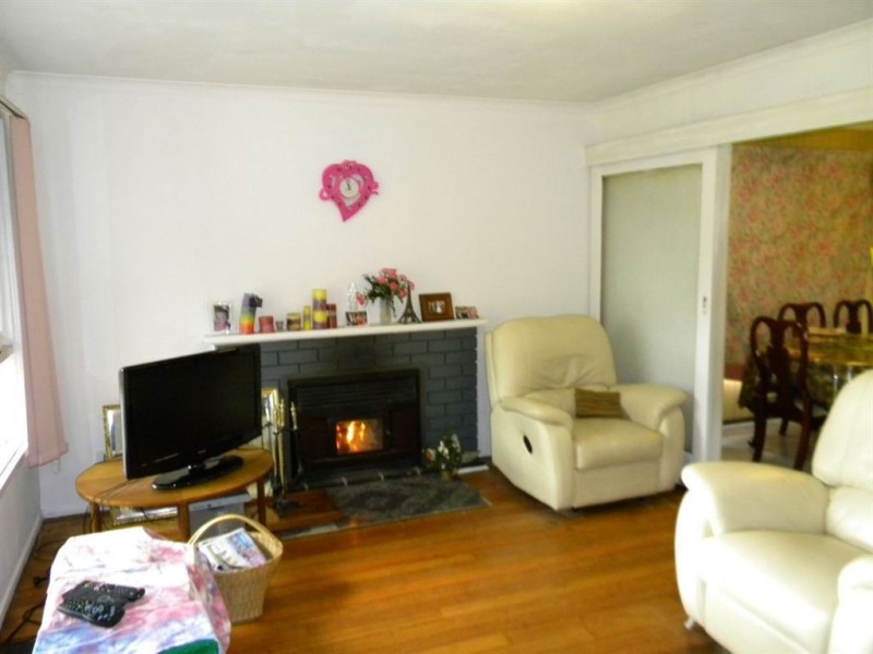 28 Harry Street, Cranbourne VIC 3977