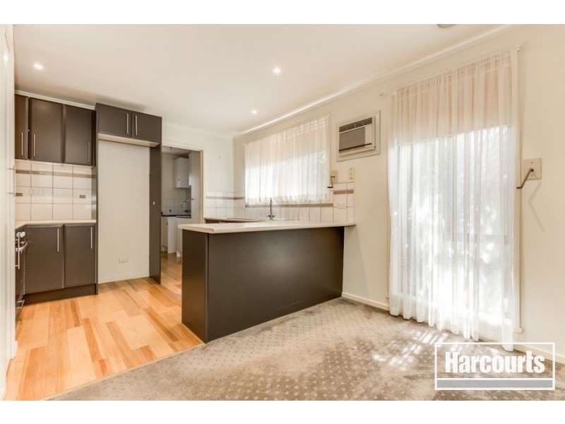 2/9 Alexander Street, Cranbourne VIC 3977