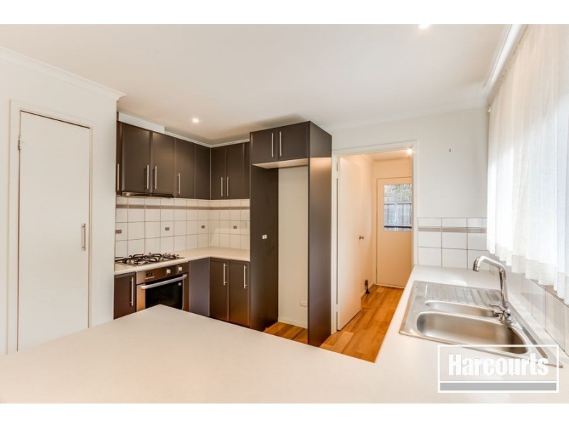 2/9 Alexander Street, Cranbourne VIC 3977