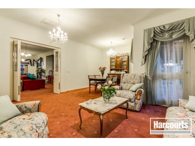 52 Hunt Club Boulevard, Cranbourne East VIC 3977
