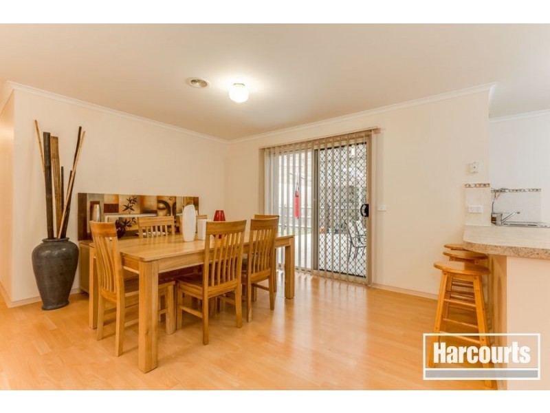 9 Strabane Way, Hampton Park VIC 3976