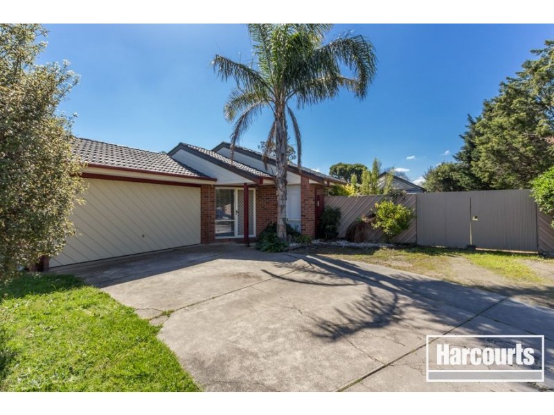 35 Huon Park Drive, Cranbourne North VIC 3977