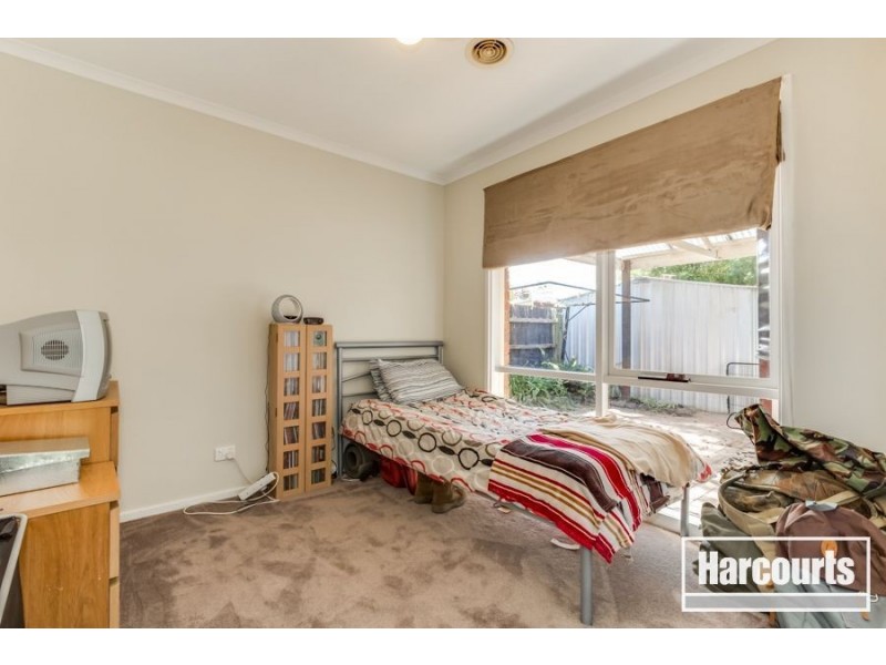 35 Huon Park Drive, Cranbourne North VIC 3977