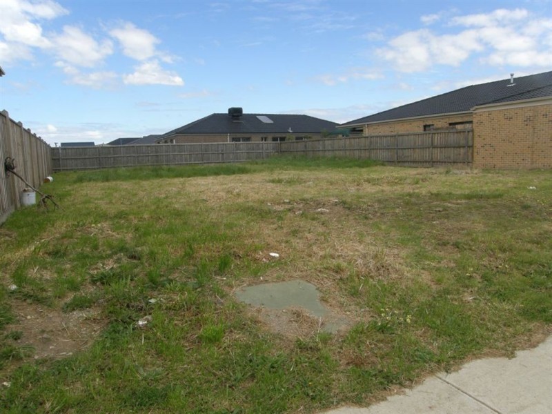 85 Donohue Street, Cranbourne East VIC 3977