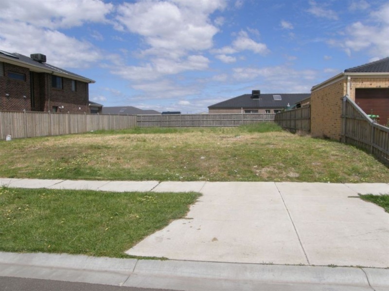 85 Donohue Street, Cranbourne East VIC 3977