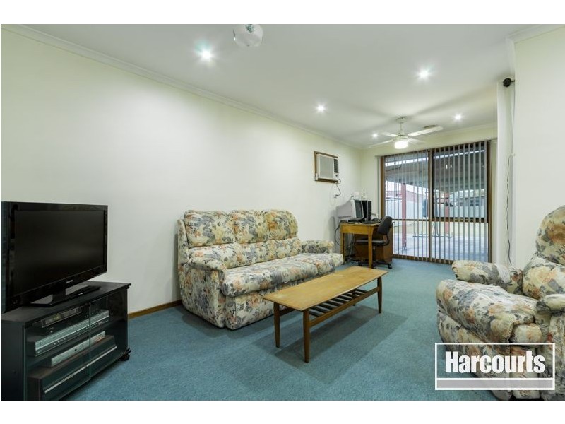 9 Diosma Court, Cranbourne North VIC 3977