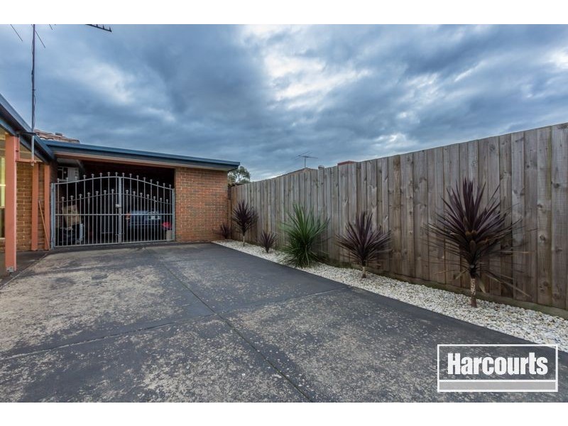 9 Diosma Court, Cranbourne North VIC 3977