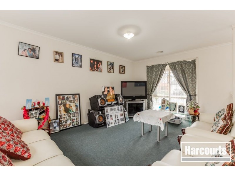 27 Beechwood drive, Lyndhurst VIC 3975