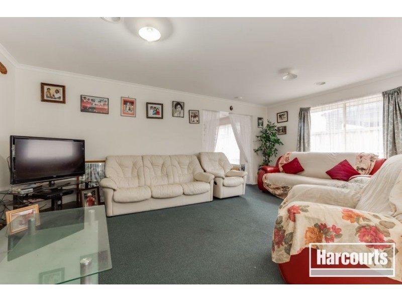 27 Beechwood drive, Lyndhurst VIC 3975