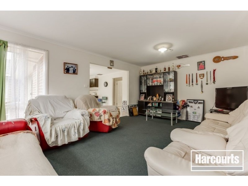 27 Beechwood drive, Lyndhurst VIC 3975