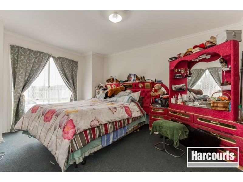 27 Beechwood drive, Lyndhurst VIC 3975