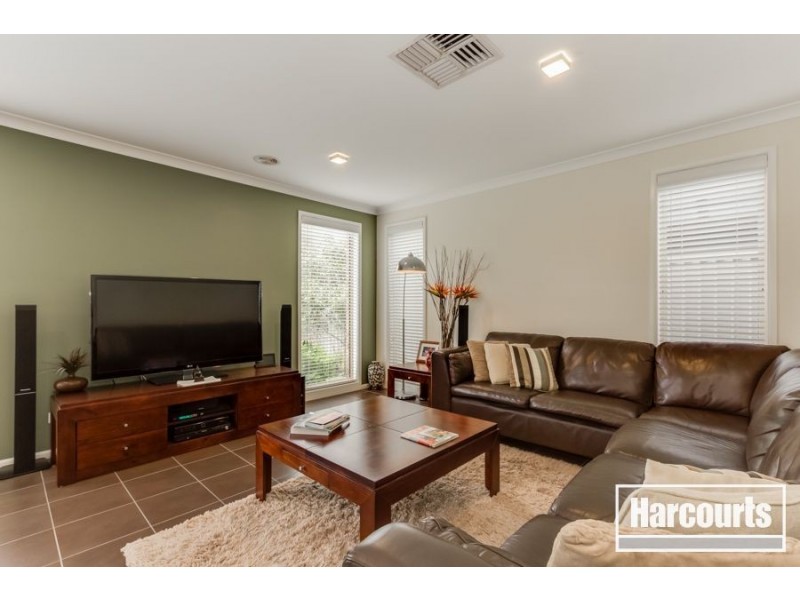 58 Tyndall Street, Cranbourne East VIC 3977