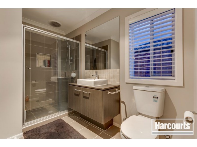 3 Southern Bell Street, Officer VIC 3809