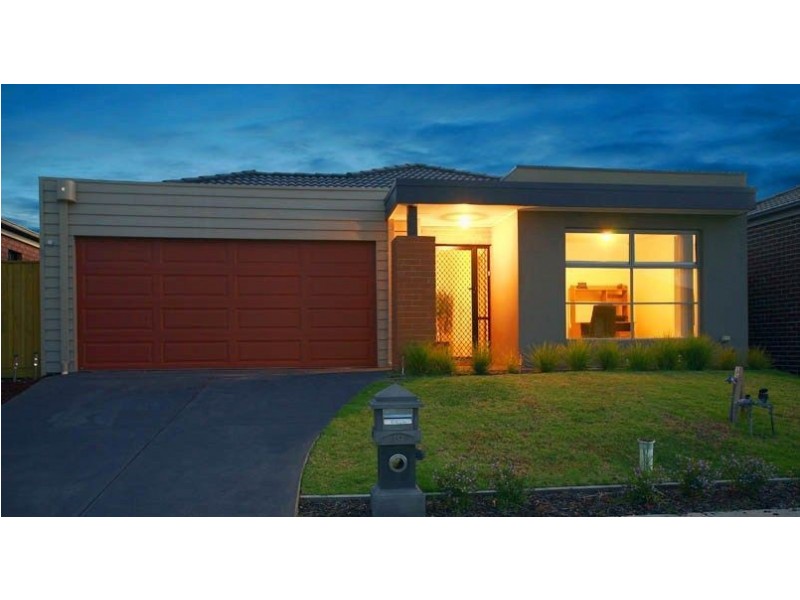 19 Noremac Grove, Lyndhurst VIC 3975