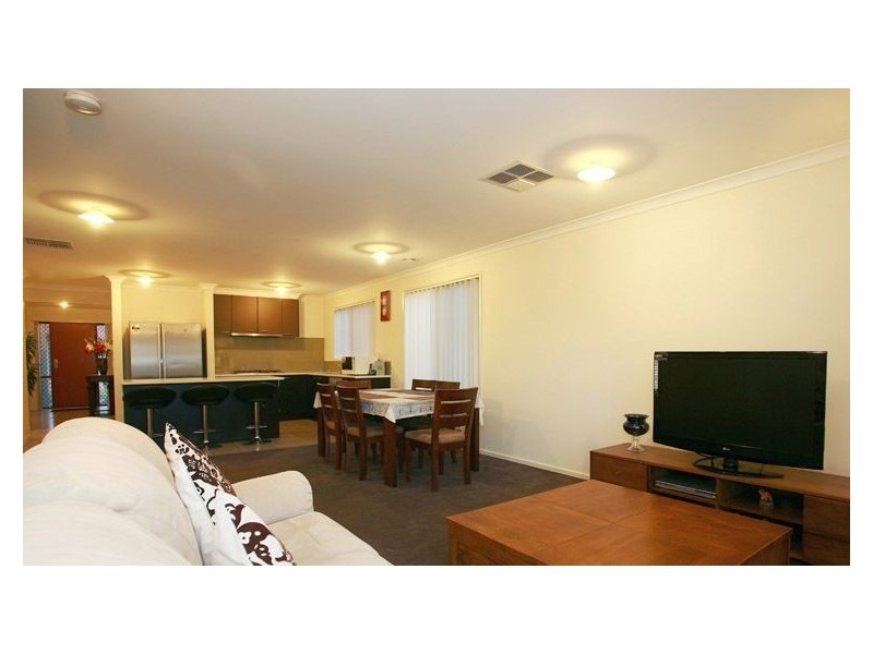 19 Noremac Grove, Lyndhurst VIC 3975