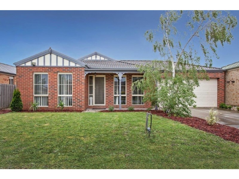 14 Bookham Way, Cranbourne West VIC 3977
