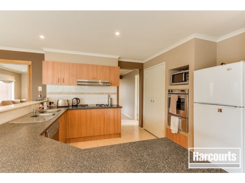 4 Merion Vista, Cranbourne VIC 3977