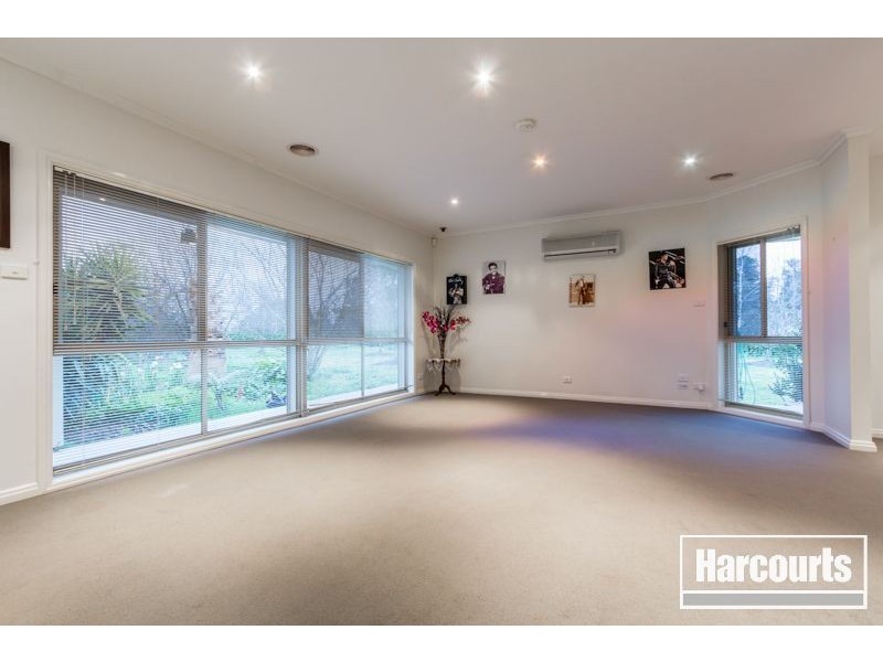 1195 North Road, Devon Meadows VIC 3977