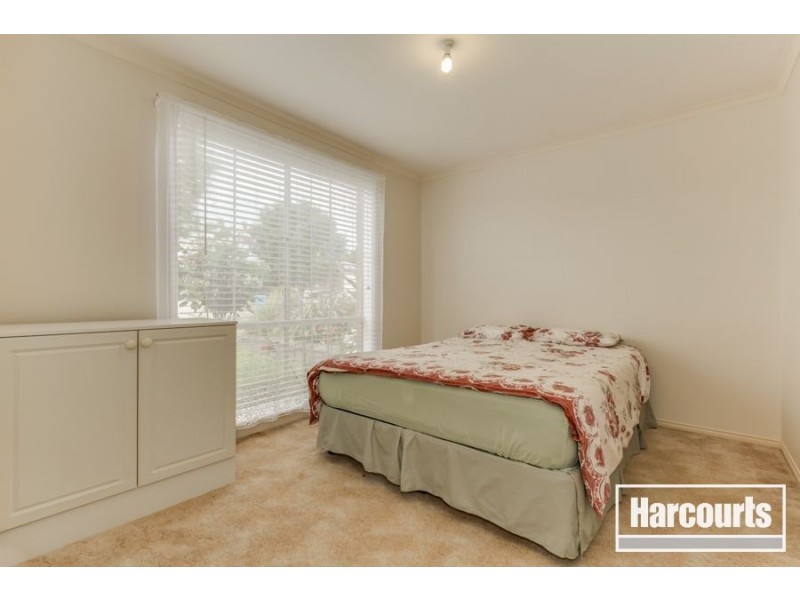 55 Scarborough Avenue, Cranbourne VIC 3977