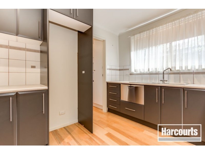 2/9 Alexander Street, Cranbourne VIC 3977