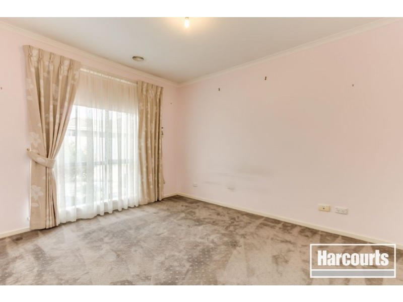 2/9 Alexander Street, Cranbourne VIC 3977