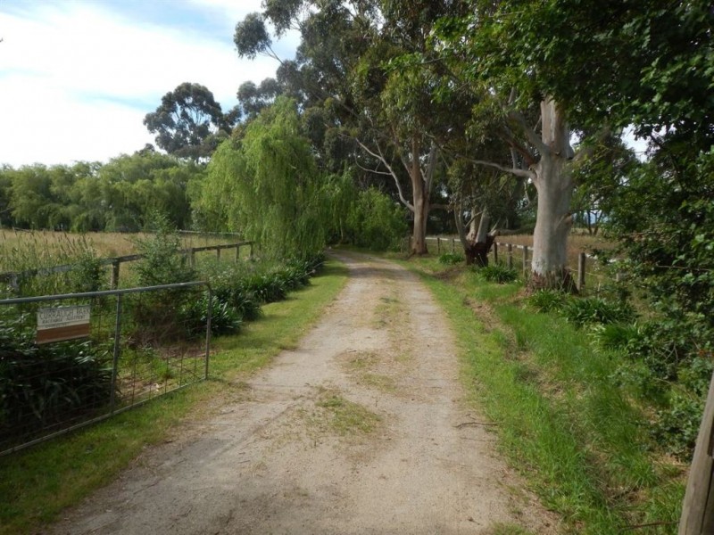 35 Walshes Road, Catani VIC 3981