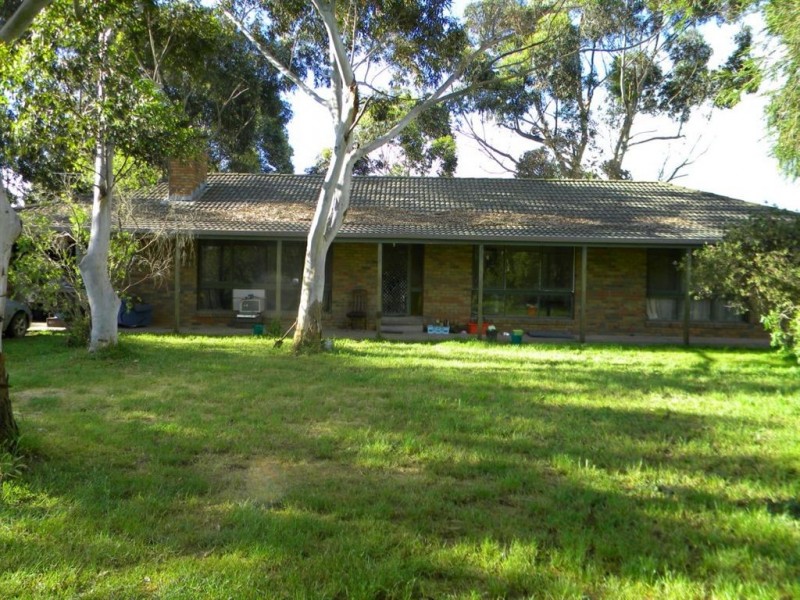 35 Walshes Road, Catani VIC 3981