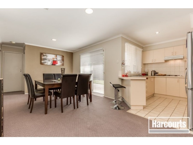 28 Hamilton Drive, Cranbourne North VIC 3977