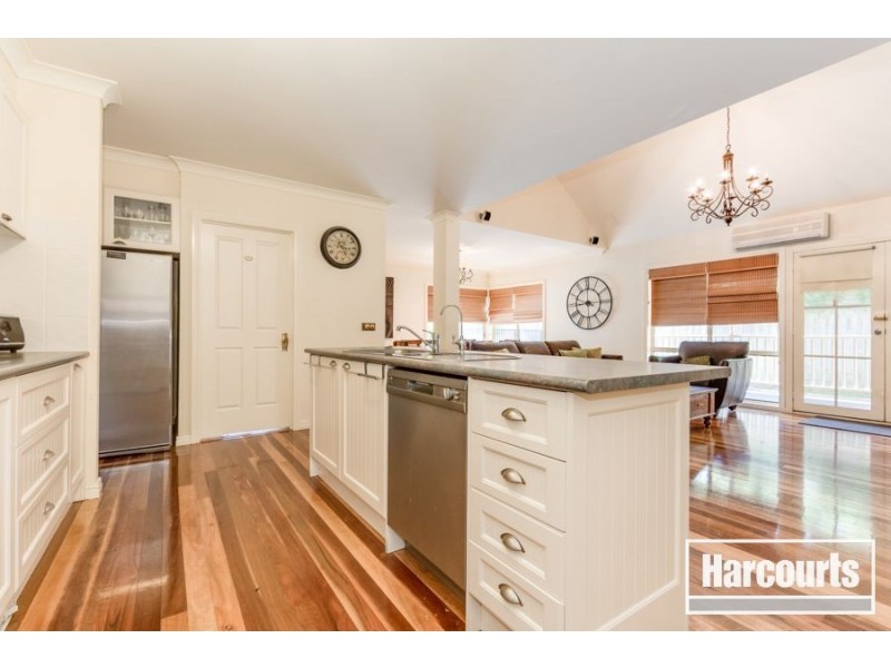 29 Woodspoint Drive, Beaconsfield VIC 3807