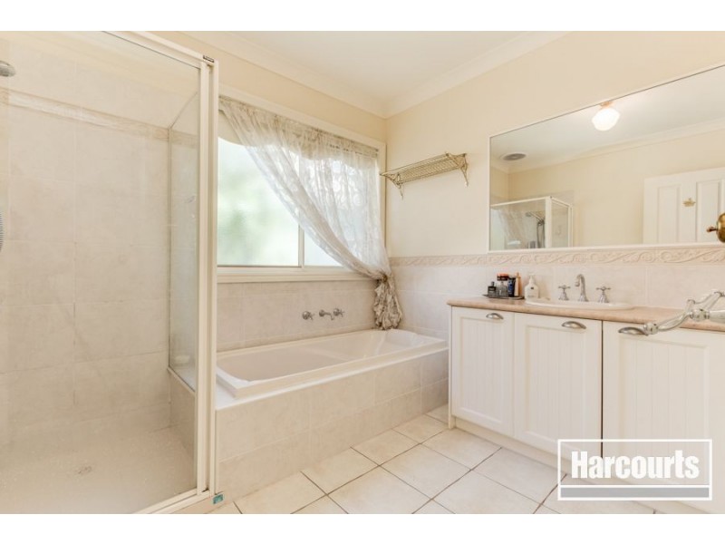 29 Woodspoint Drive, Beaconsfield VIC 3807