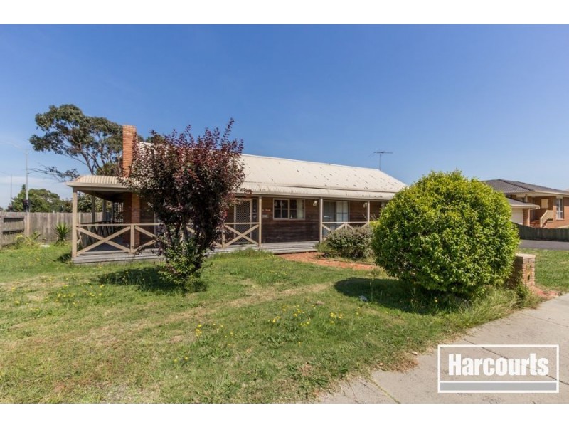 1 Lawless Drive, Cranbourne North VIC 3977