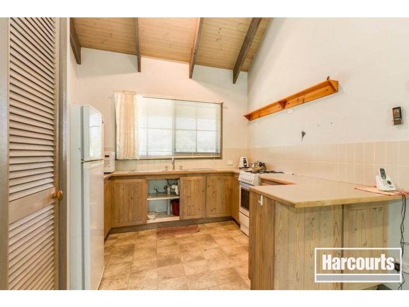 1 Lawless Drive, Cranbourne North VIC 3977