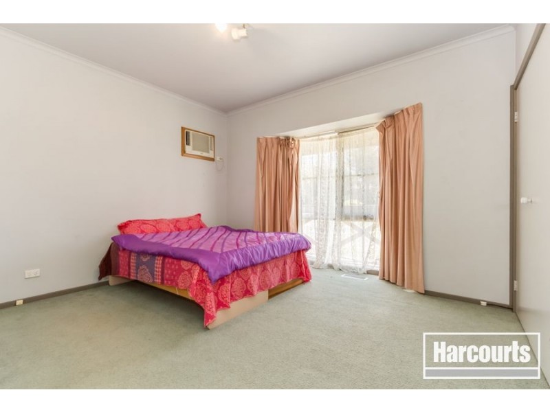 1 Lawless Drive, Cranbourne North VIC 3977