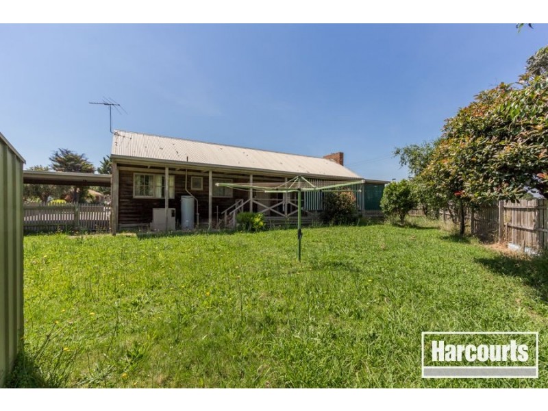 1 Lawless Drive, Cranbourne North VIC 3977